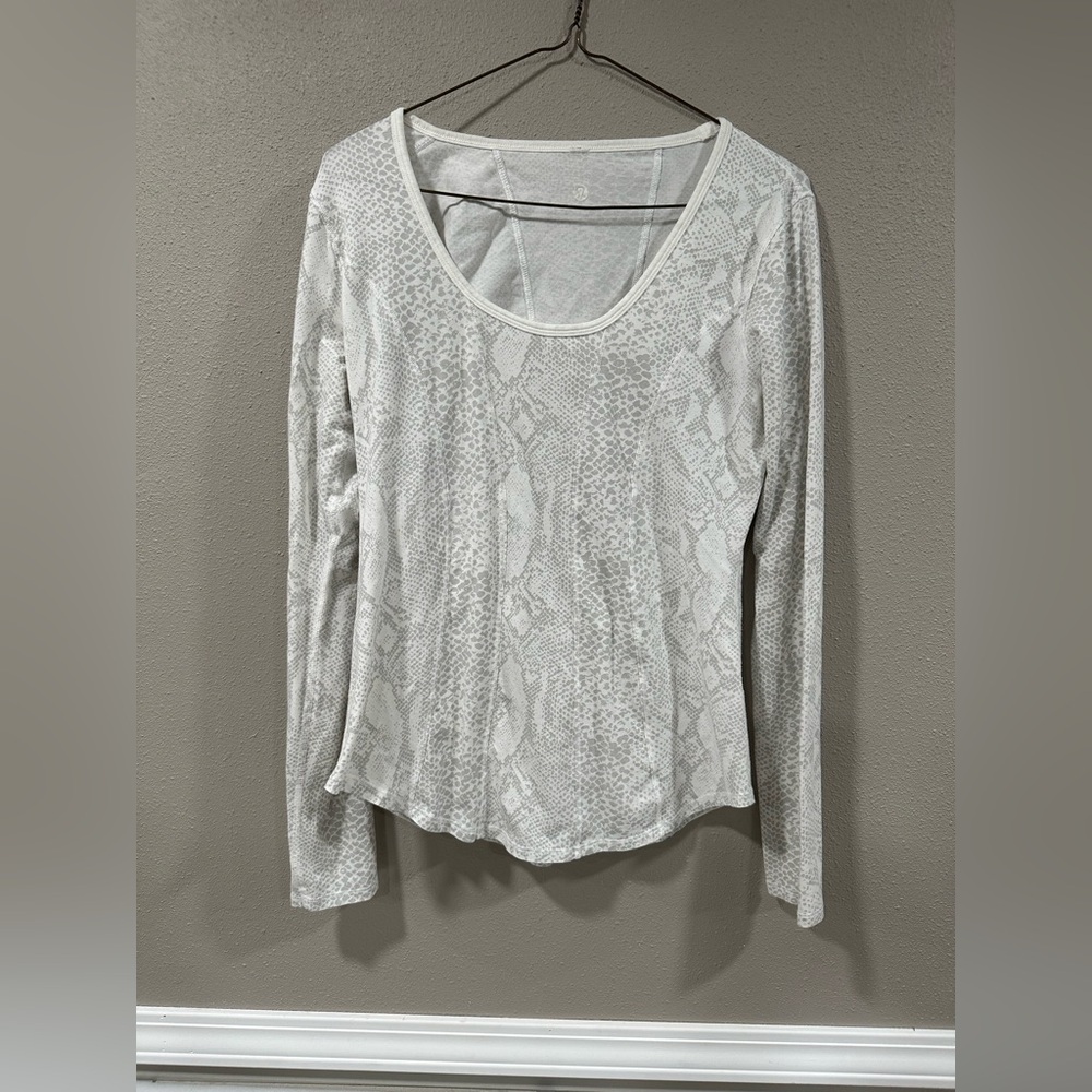 Lululemon Between The Lines Long Sleeve Top in Desert Snake White Silver